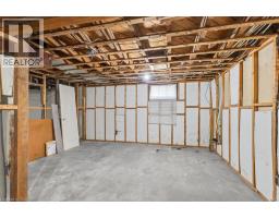 388 LANCASTER Street W - 25