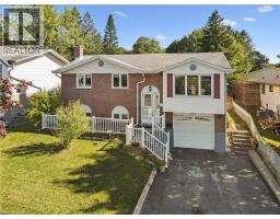 573 PIONEER Drive - 35