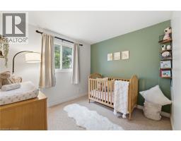 11 HILLBROOK Crescent - 11