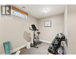 11 HILLBROOK Crescent - 16