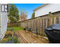 11 HILLBROOK Crescent - 18