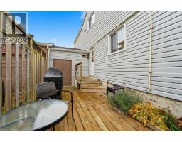 11 HILLBROOK Crescent - 19