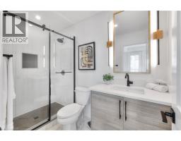 261 WOODBINE Avenue UnitNo. 86 - 32