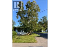 25 FIRST Avenue - 25