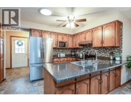 2 PEREGRINE Crescent - 20