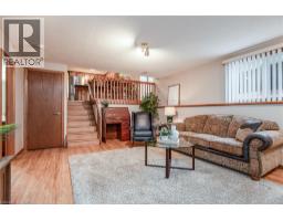 2 PEREGRINE Crescent - 29