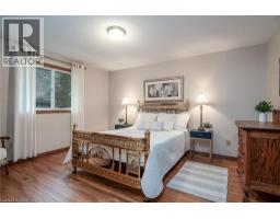 2 PEREGRINE Crescent - 36