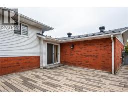 2 PEREGRINE Crescent - 45