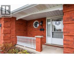 2 PEREGRINE Crescent - 7