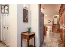 2 PEREGRINE Crescent - 9