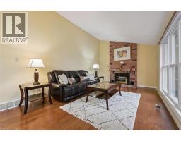 41 MANITOULIN Crescent - 13