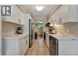 476 KINGSCOURT Drive UnitNo. 19 - 8