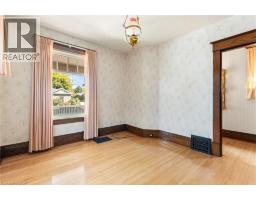 43 MCNAUGHTON Street - 9