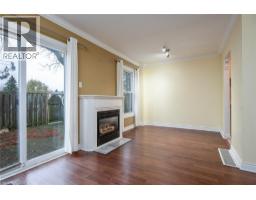 219 DEVERON Crescent - 11