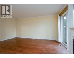 219 DEVERON Crescent - 17