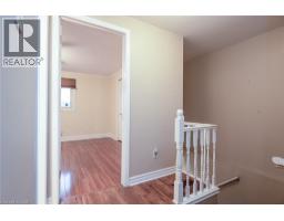 219 DEVERON Crescent - 35