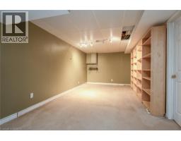 219 DEVERON Crescent - 36