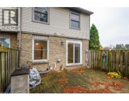 219 DEVERON Crescent - 40
