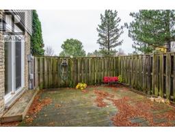 219 DEVERON Crescent - 42