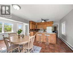 22 TOLHURST Avenue - 13