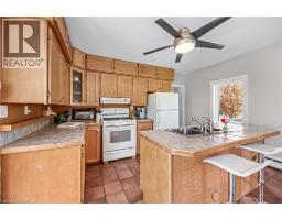 22 TOLHURST Avenue - 16