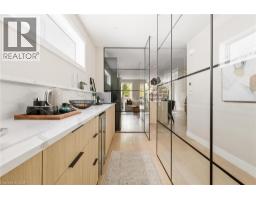 95 WILLIAM Street W - 7