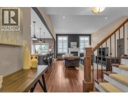 211 TERRACE WOOD Crescent - 14