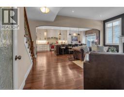 211 TERRACE WOOD Crescent - 29