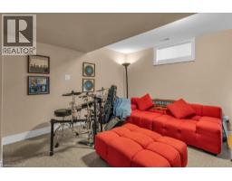 211 TERRACE WOOD Crescent - 30