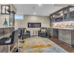 211 TERRACE WOOD Crescent - 34