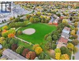 445 KINGSCOURT Drive UnitNo. 6 - 15