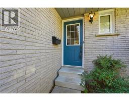 445 KINGSCOURT Drive UnitNo. 6 - 2