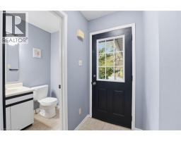 445 KINGSCOURT Drive UnitNo. 6 - 3