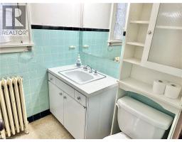 227 HEAD Street N - 15