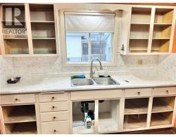 227 HEAD Street N - 19