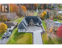 32 SUNNINGHILL Drive - 1