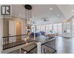 32 SUNNINGHILL Drive - 11