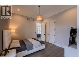 32 SUNNINGHILL Drive - 14