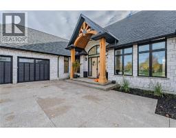 32 SUNNINGHILL Drive - 2