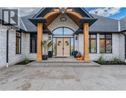 32 SUNNINGHILL Drive - 3