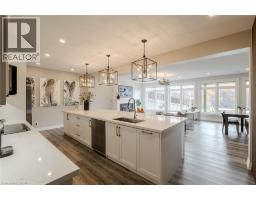 32 SUNNINGHILL Drive - 31