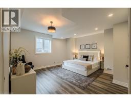 32 SUNNINGHILL Drive - 38