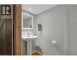 70 YOUNG Street - 26