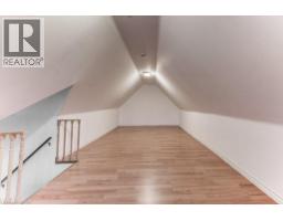 26 ST. LEGER Street - 20