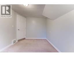 26 ST. LEGER Street - 26