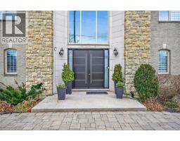 397 CAITHNESS Street E - 4