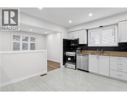 121 TOLLGATE Road - 13