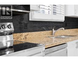 121 TOLLGATE Road - 25