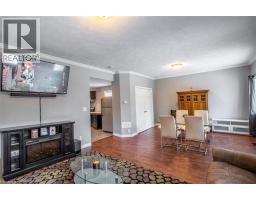 130 UNION Street W - 8