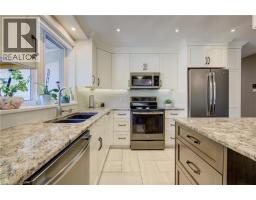 127 JANSEN Avenue - 13